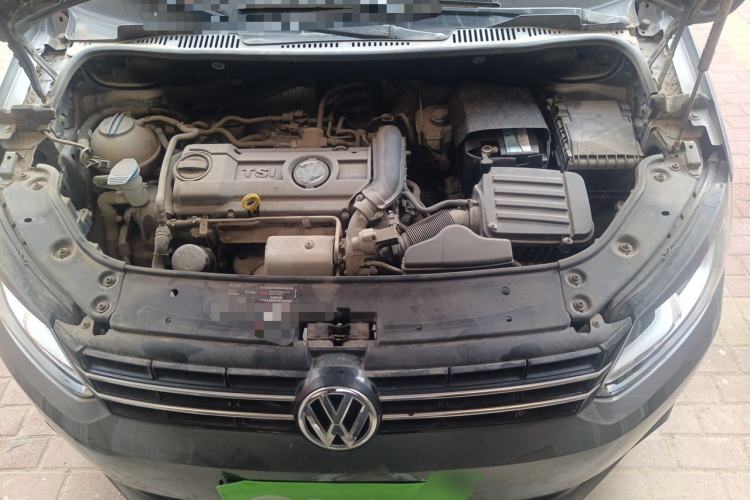 Used Volkswagen Touran 2015 1.4T Manual Fashion Edition 5-Seater Engine Bay