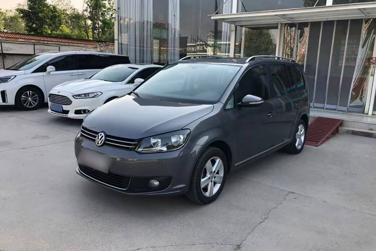 Used Volkswagen Touran 2015 1.4T DSG Comfort Edition 5 Seats Exterior 1