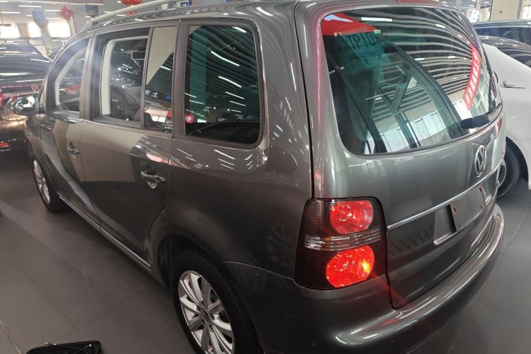 Used Volkswagen Touran 2015 1.4T DSG Luxury Edition 5-Seater Exterior 3