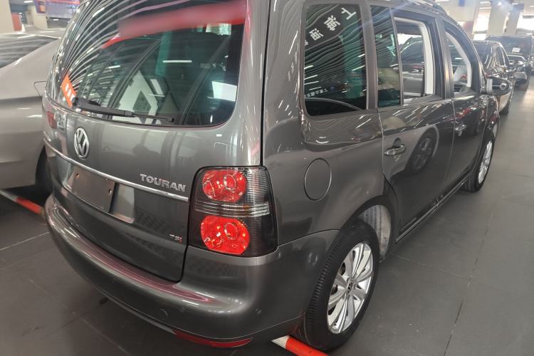 Used Volkswagen Touran 2015 1.4T DSG Luxury Edition 5-Seater Exterior 5