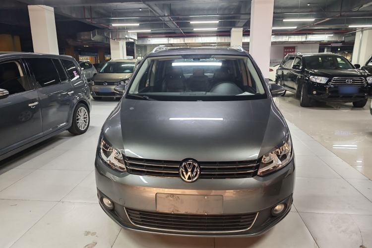 Used Volkswagen Touran 2015 1.4T Manual Comfort Edition 5-Seater Exterior 6