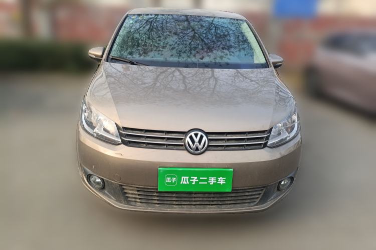 Used Volkswagen Touran 2015 1.4T Manual Fashion Edition 5-Seater Front