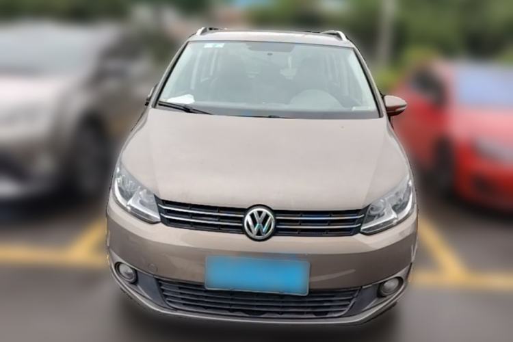 Used Volkswagen Touran 2015 1.4T Manual Fashion Edition 5-Seater Front