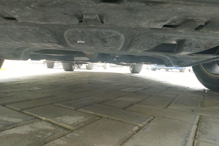 Used Volkswagen Touran 2015 1.4T DSG Comfort Edition 5 Seats Front Bumper Underside