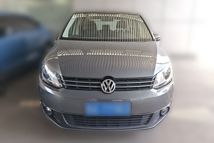Used Volkswagen Touran 2015 1.4T Manual Fashion Edition 5-Seater Front