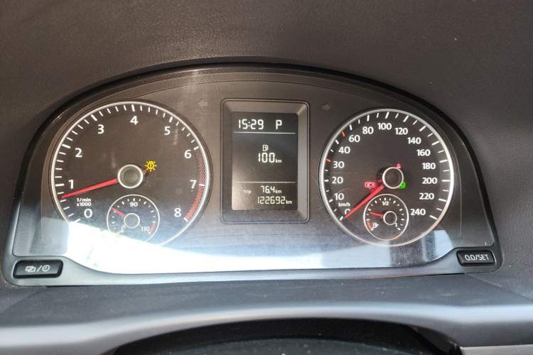 Used Volkswagen Touran 2015 1.4T DSG Comfort Edition 5 Seats Instrument Cluster