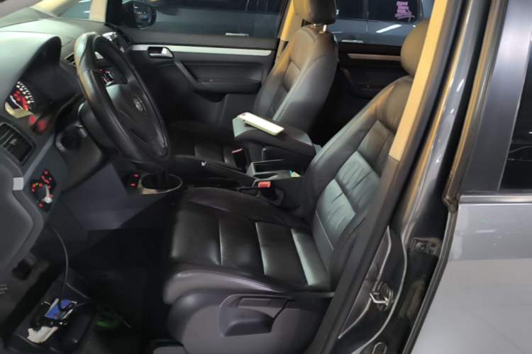 Used Volkswagen Touran 2015 1.4T Manual Comfort Edition 5-Seater Left Front Seat