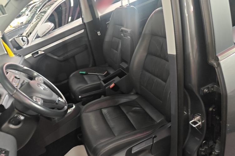 Used Volkswagen Touran 2015 1.4T DSG Luxury Edition 5-Seater Left Front Seat
