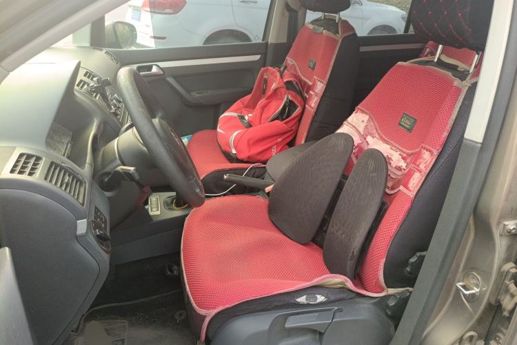 Used Volkswagen Touran 2015 1.4T Manual Fashion Edition 5-Seater Left Front Seat