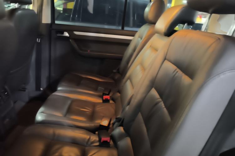 Used Volkswagen Touran 2015 1.4T Manual Comfort Edition 5-Seater Left Rear Seat