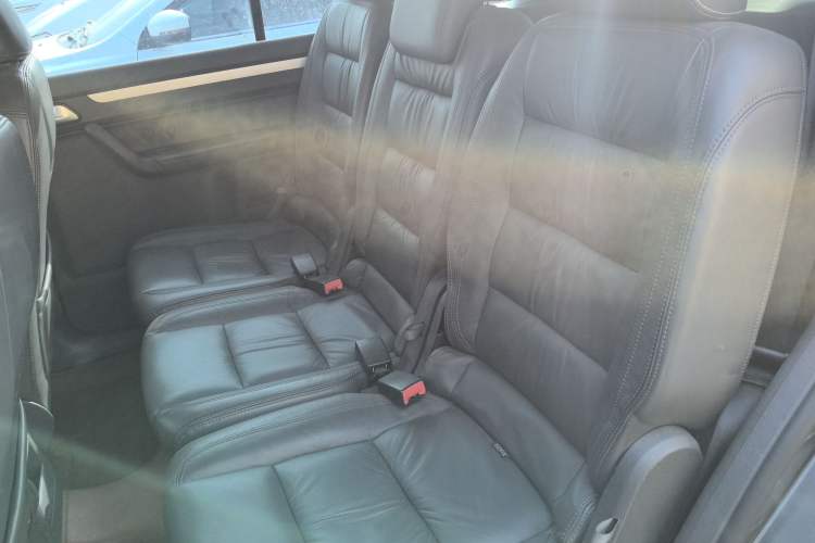 Used Volkswagen Touran 2015 1.4T DSG Comfort Edition 5 Seats Left Rear Seat