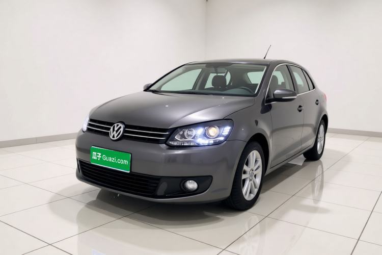 Volkswagen Touran 2015 1.4T Manual Fashion Edition 5-Seater usado Guazi used car, China used car export, Used car for sale, Used cars, Cheapest cars for sale