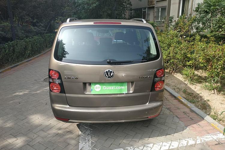 Used Volkswagen Touran 2015 1.4T DSG Comfort Edition 5 Seats Rear