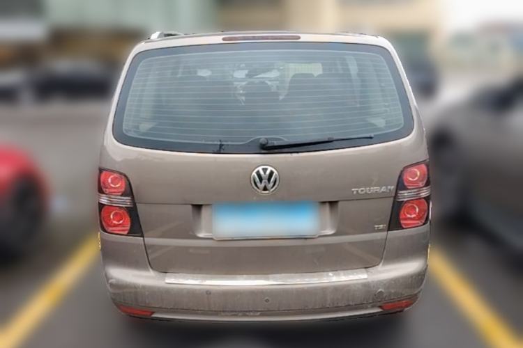 Used Volkswagen Touran 2015 1.4T Manual Fashion Edition 5-Seater Rear