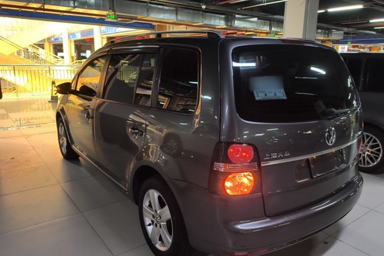 Used Volkswagen Touran 2015 1.4T Manual Comfort Edition 5-Seater Rear Left 45 Deg