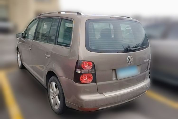 Used Volkswagen Touran 2015 1.4T Manual Fashion Edition 5-Seater Rear Left 45 Deg