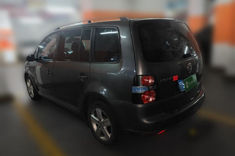 Used Volkswagen Touran 2015 1.4T Manual Comfort Edition 5-Seater Rear Left 45 Deg