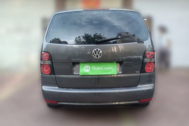 Used Volkswagen Touran 2015 1.4T Manual Fashion Edition 5-Seater Rear