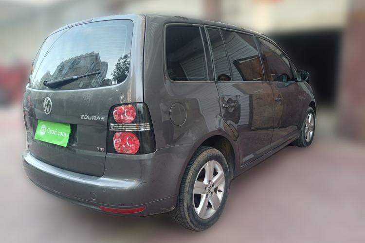 Used Volkswagen Touran 2015 1.4T Manual Fashion Edition 5-Seater Rear Right 45 Deg