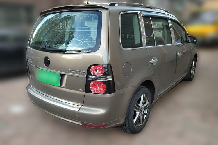 Used Volkswagen Touran 2015 1.4T DSG Comfort Edition 5 Seats Rear Right 45 Deg