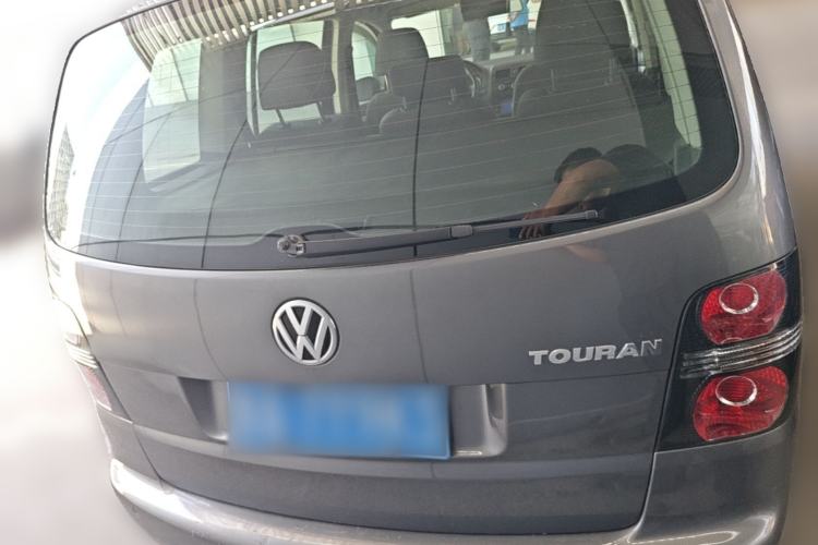 Used Volkswagen Touran 2015 1.4T Manual Fashion Edition 5-Seater Rear