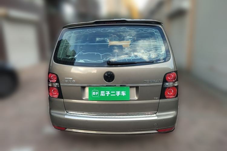 Used Volkswagen Touran 2015 1.4T DSG Comfort Edition 5 Seats Rear