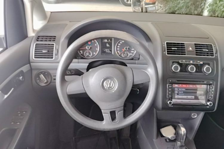 Used Volkswagen Touran 2015 1.4T DSG Comfort Edition 5 Seats Steering Wheel