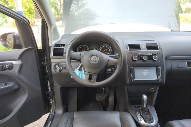 Used Volkswagen Touran 2015 1.4T DSG Comfort Edition 5 Seats Steering Wheel