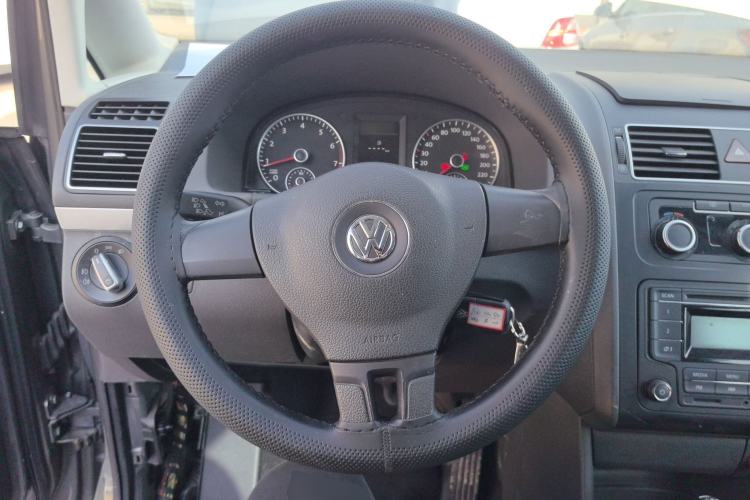 Used Volkswagen Touran 2015 1.4T DSG Comfort Edition 5 Seats Steering Wheel