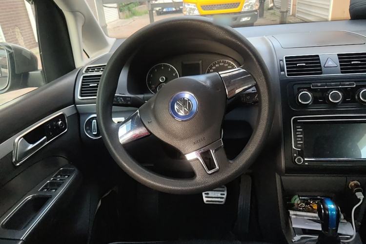 Used Volkswagen Touran 2015 1.4T DSG Comfort Edition 5 Seats Steering Wheel