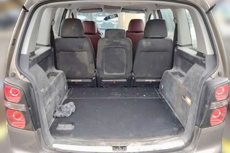 Used Volkswagen Touran 2015 1.4T Manual Fashion Edition 5-Seater Trunk