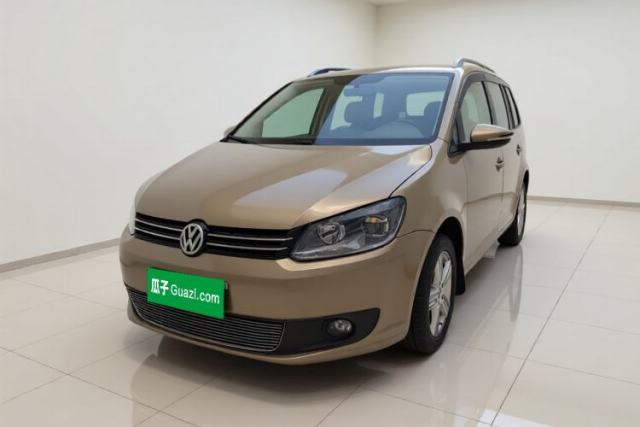 Ojetý Volkswagen Touran 2015 1.4T DSG Comfort Edition 5 Seats
