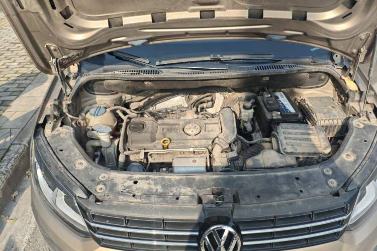 Used Volkswagen Touran 2015 1.4T Manual Comfort Edition 5-Seater Engine Bay