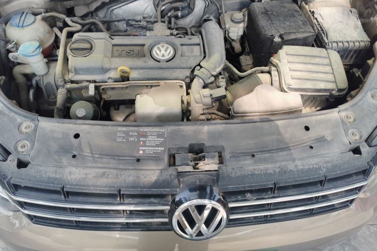 Used Volkswagen Touran 2015 1.4T Manual Fashion Edition 5-Seater Engine Bay