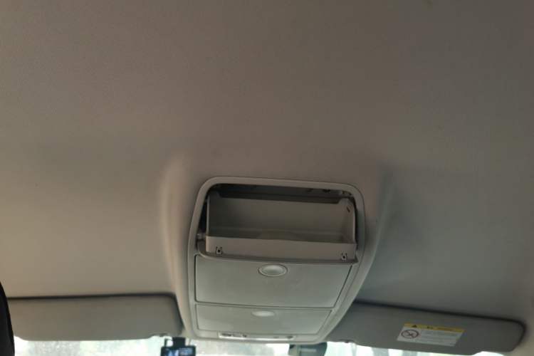Used Volkswagen Touran 2015 1.4T Manual Fashion Edition 5-Seater Headliner
