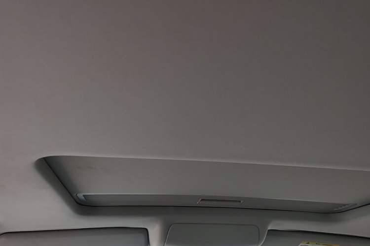 Used Volkswagen Touran 2015 1.4T DSG Comfort Edition 5 Seats Headliner