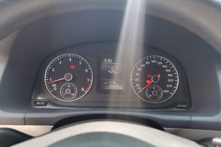 Used Volkswagen Touran 2015 1.4T Manual Fashion Edition 5-Seater Instrument Cluster