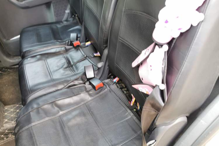 Used Volkswagen Touran 2015 1.4T Manual Fashion Edition 5-Seater Left Rear Seat