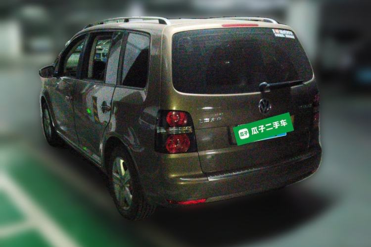 Used Volkswagen Touran 2015 1.4T Manual Comfort Edition 5-Seater Rear Left 45 Deg