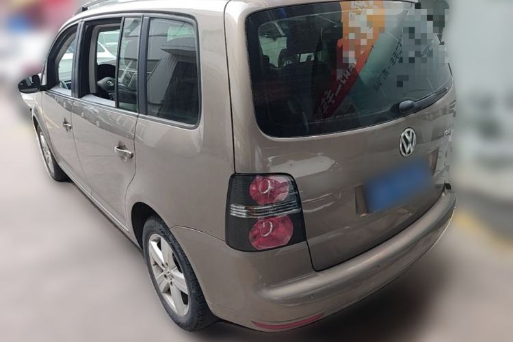 Used Volkswagen Touran 2015 1.4T DSG Comfort Edition 5 Seats Rear Left 45 Deg