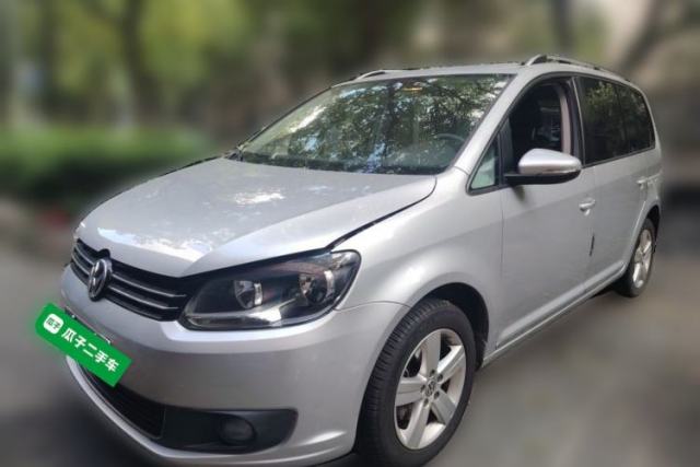 Gebrauchter Volkswagen Touran 2015 1.4T DSG Comfort Edition 5 Seats