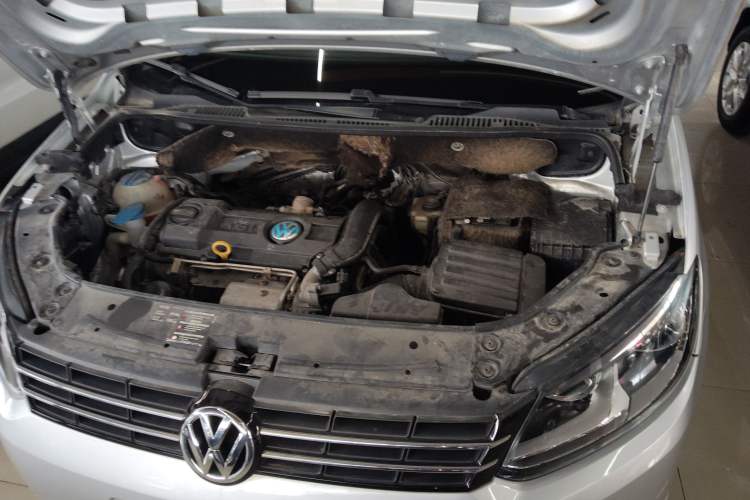 Used Volkswagen Touran 2015 1.4T DSG Comfort Edition 5 Seats Engine Bay