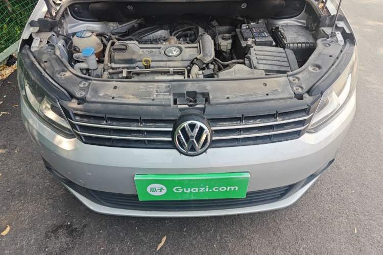 Used Volkswagen Touran 2015 1.4T Manual Fashion Edition 5-Seater Engine Bay
