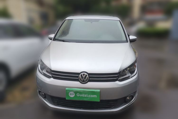Used Volkswagen Touran 2015 1.4T Manual Fashion Edition 5-Seater Front