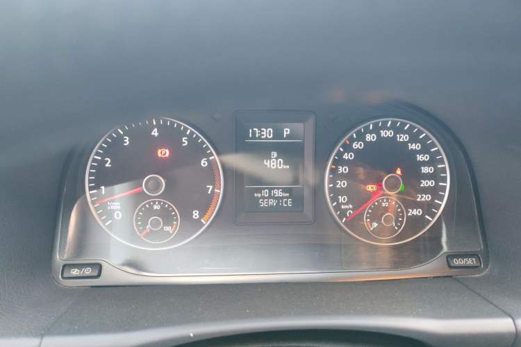 Used Volkswagen Touran 2015 1.4T DSG Comfort Edition 5 Seats Instrument Cluster
