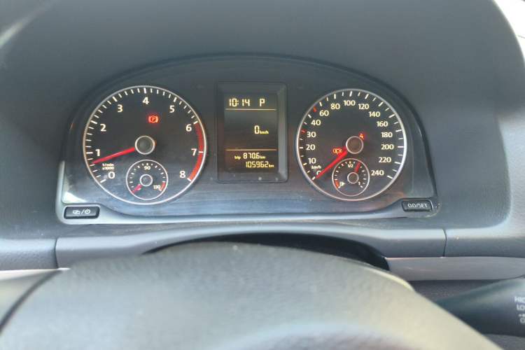 Used Volkswagen Touran 2015 1.4T DSG Comfort Edition 5 Seats Instrument Cluster