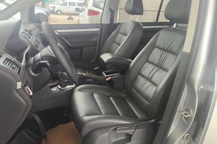 Used Volkswagen Touran 2015 1.4T DSG Comfort Edition 5 Seats Left Front Seat