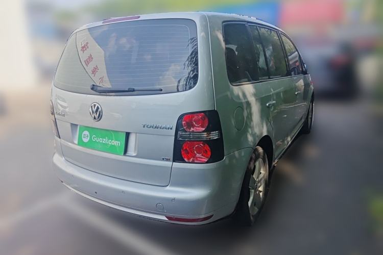 Used Volkswagen Touran 2015 1.4T Manual Fashion Edition 5-Seater Rear Right 45 Deg