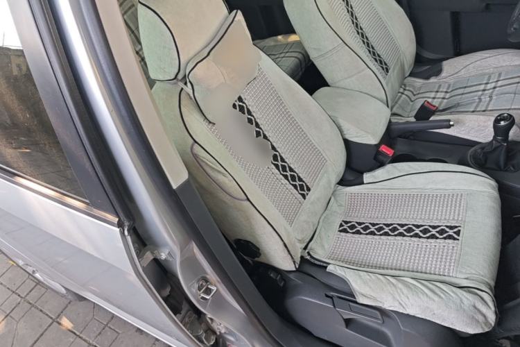 Used Volkswagen Touran 2015 1.4T Manual Fashion Edition 5-Seater Right Front Seat