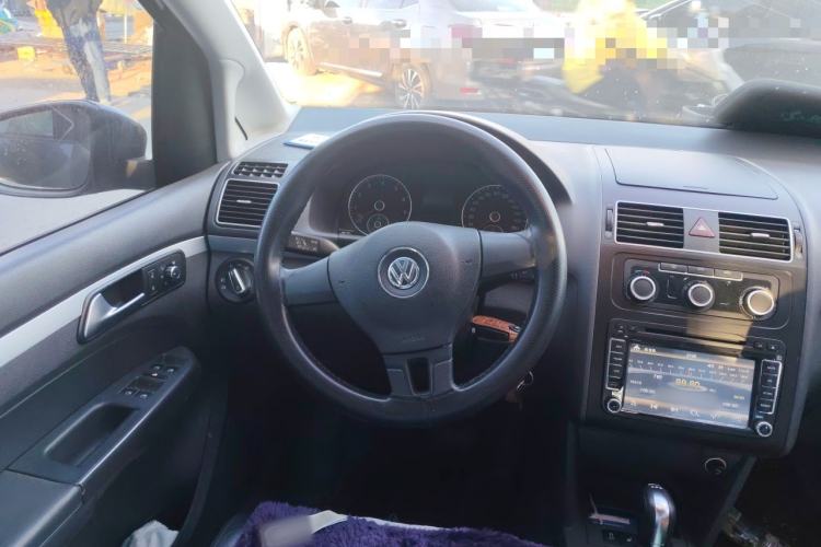 Used Volkswagen Touran 2015 1.4T DSG Comfort Edition 5 Seats Steering Wheel
